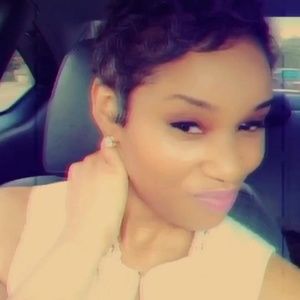 Meet your Posher, Kristin